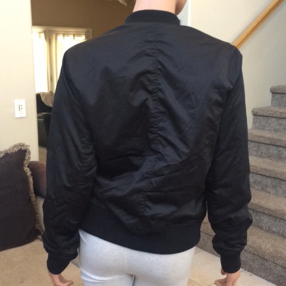 American Eagle Outfitters bomber jacket - Picture 4 of 8